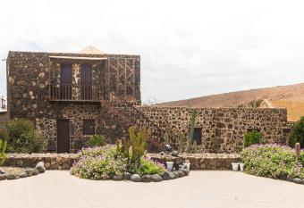 Hotel Rural Restaurante Mahoh has Balcony rooms