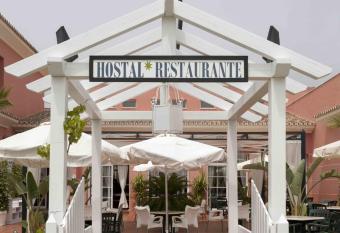 Hostal Rte. Casa Miguel allows 18 year olds to book a room