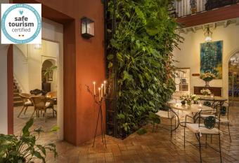 Las Casas de El Arenal has Smoking rooms