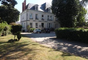 Hotel Du Parc has Balcony rooms