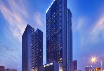 Grand New Century Hotel Hangzhou Sumtime allows 18 year olds to book a room
