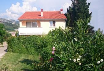 Guest House Violeta has Balcony rooms