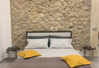 La Casa Di Eva has Smoking rooms