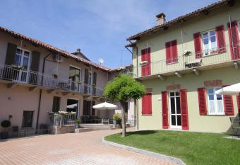 Casa Andrea has Balcony rooms