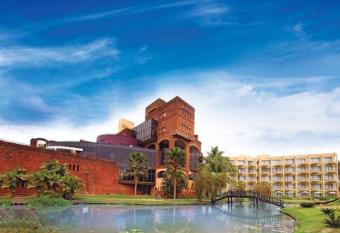 The Ffort Raichak has Balcony rooms