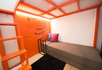 SleepBox Hostel allows 18 year olds to book a room