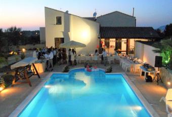 B&B Castellazzo allows 18 year olds to book a room