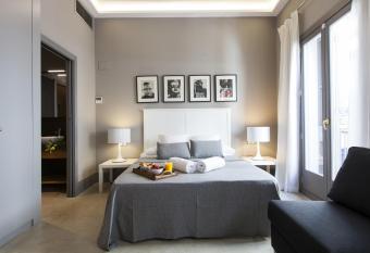 Kare No Apartments by Sitges Group has Balcony rooms