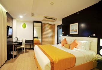 Platinum Residence has Balcony rooms