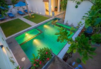 The Residence Hikkaduwa allows 18 year olds to book a room