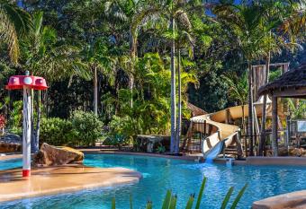 BIG4 Bays Holiday Park allows 18 year olds to book a room