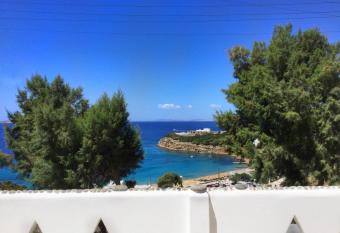 Mama s Pension has Balcony rooms