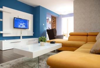 SkopjeLUX Apartments allows 18 year olds to book a room