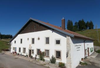 B&B La Ferme De Pouillerel has Balcony rooms
