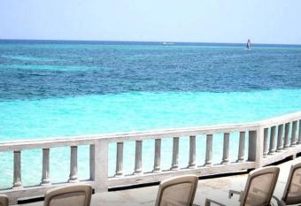 Jamrock Secret Retreat has Balcony rooms