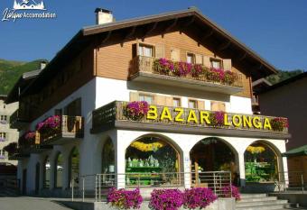 Residence Casa Longa allows 18 year olds to book a room