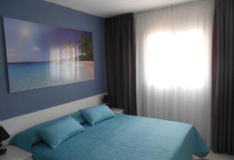 Orlando Apart has Balcony rooms