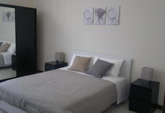 Casa Messina Inn allows 18 year olds to book a room