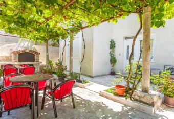 Apartments Ljubica has Balcony rooms