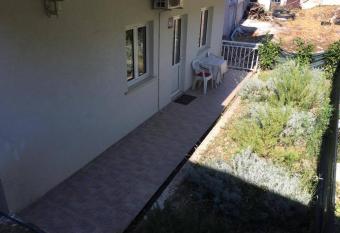 Apartment Villa Nikola has Balcony rooms