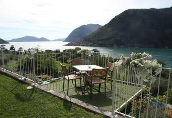 Agriturismo Le Fontane has Balcony rooms
