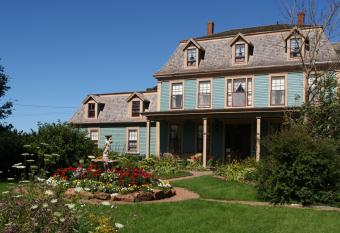 Barachois Inn allows 18 year olds to book a room