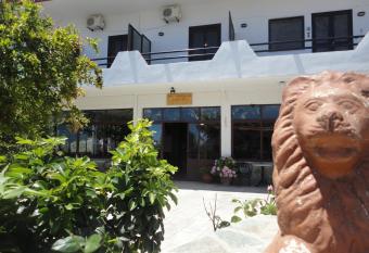 Archontika Apartments has Balcony rooms