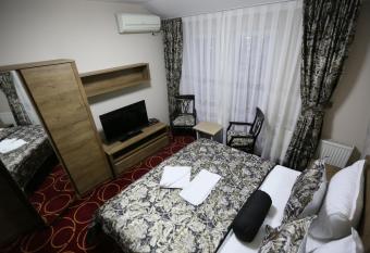 Hotel Pejton has Balcony rooms