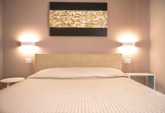 Casa Gaia allows 18 year olds to book a room