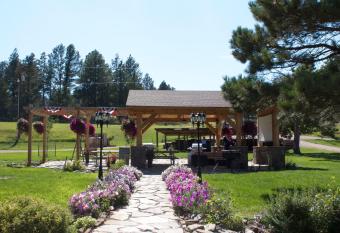 Black Elk Resort Cottages and RV Park has Balcony rooms