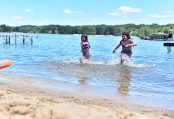 Delton Oaks Resort Motel has Balcony rooms