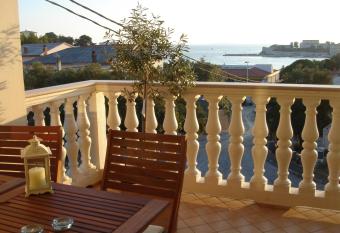 Villa Delina has Balcony rooms