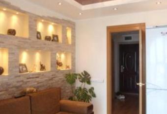 Apartment Illichivsk allows 18 year olds to book a room