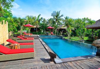 The Jingga Villas has Balcony rooms