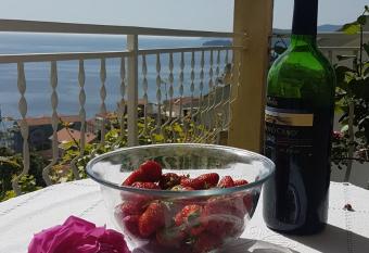 Apartmani Famelja Jovanovic has Balcony rooms