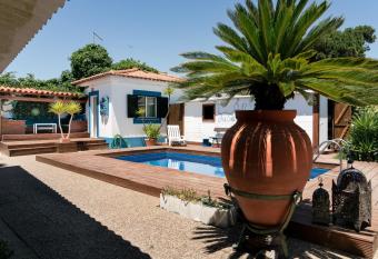 Casa da Mata SurfHouse has Balcony rooms