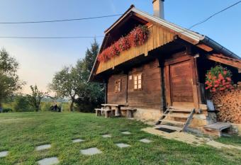 Rustic home Mia has Balcony rooms