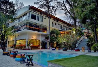 Namami Ganges Beach Resort & Spa has Balcony rooms