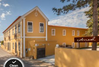 Casa De Campo Colmeal has Balcony rooms