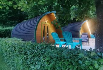 LeafMaxi allows 18 year olds to book a room