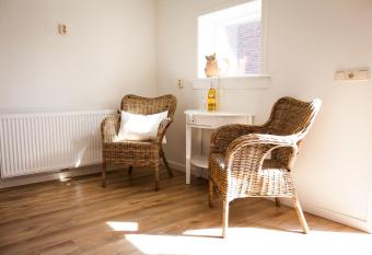 Bed And Breakfast Geertruidahoeve has Balcony rooms