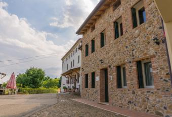 Agriturismo Dai Gobbi has Balcony rooms