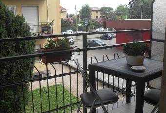 Sempione 72 has Balcony rooms