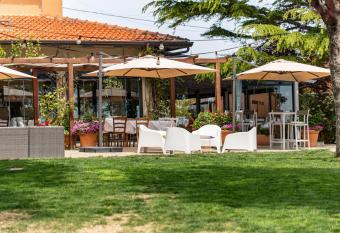 Agriturismo Santo Stefano has Balcony rooms