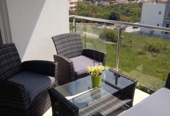 Apartment Nena has Balcony rooms