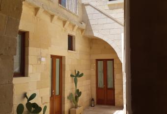 Corte Kal  nora allows 18 year olds to book a room