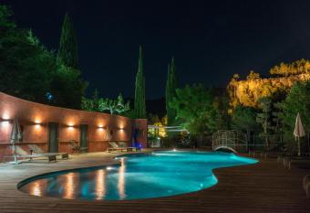 Hostellerie Les Gorges De Pennafort has Balcony rooms