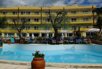 Hotel Internazionale has Balcony rooms