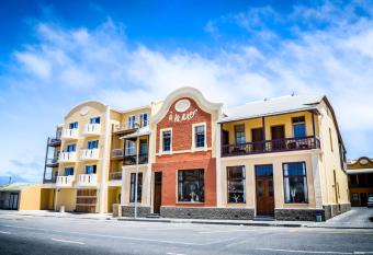 Hotel A la Mer has Balcony rooms