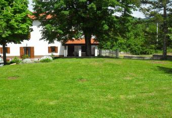 Apartment Bartulasi has Balcony rooms
